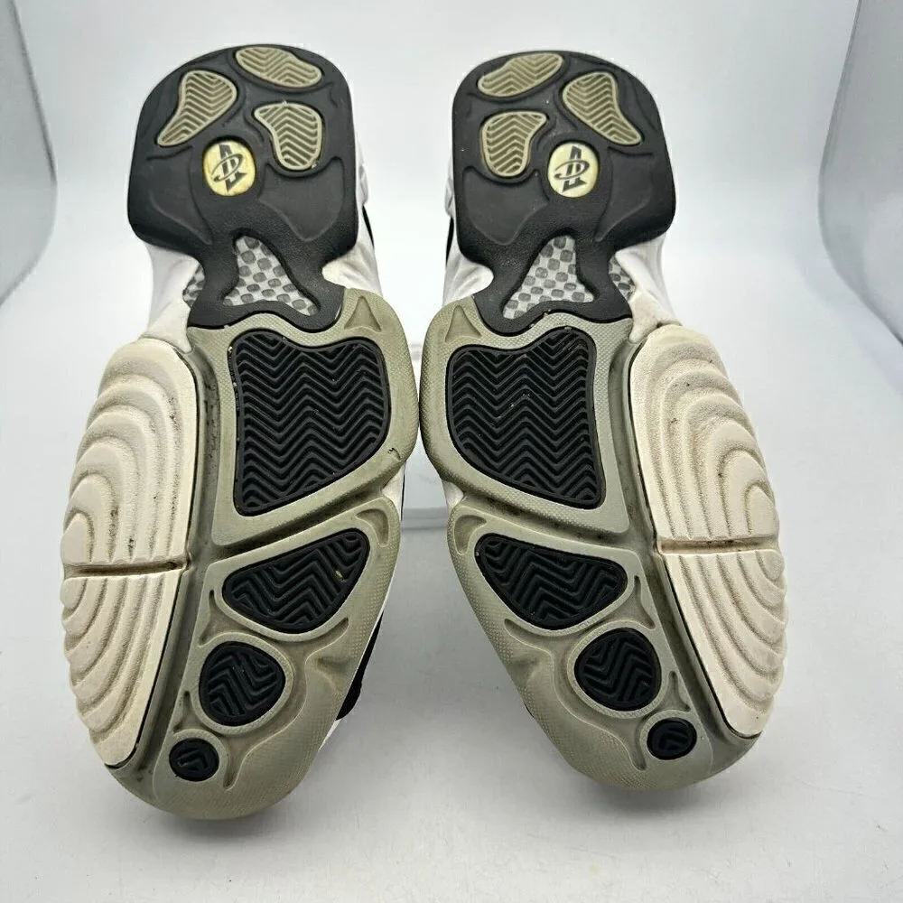 Nike Air Max Penny IV 4 Men Size 10 White Black Metallic Silver Basketball Shoes